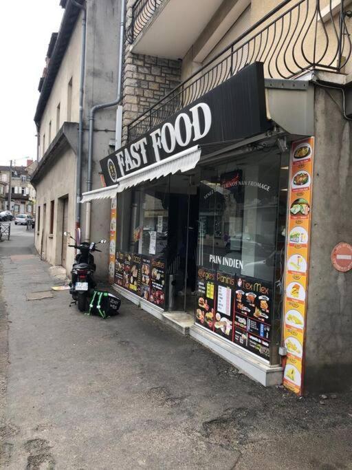 Logement A Brive Avec Terrasse Et Climatisation - Pres De La Gare Et Du Centre-Ville - Wifi Et Stationnement Gratuit Exterior foto